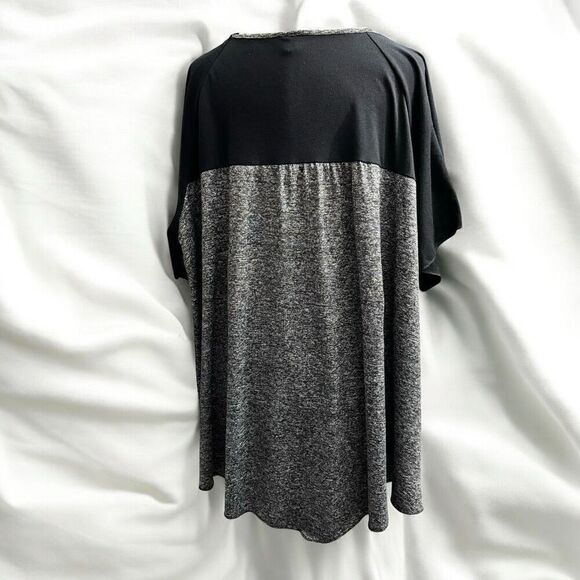 Classic Fashion Women’s T-shirt with Crocheted Collar / SZ: 3X / NWOT - Picture 4 of 6